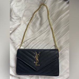 YSL Bag: Monogramme Large Grain de Poudre Wallet on Chain